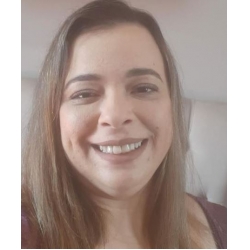 Cláudia Gomes