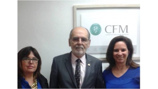 Diretoria da ABOZ esteve com o novo Presidente do CFM para acompanhar o andamento do processo de regulamentação da Ozonioterapia no Brasil.
